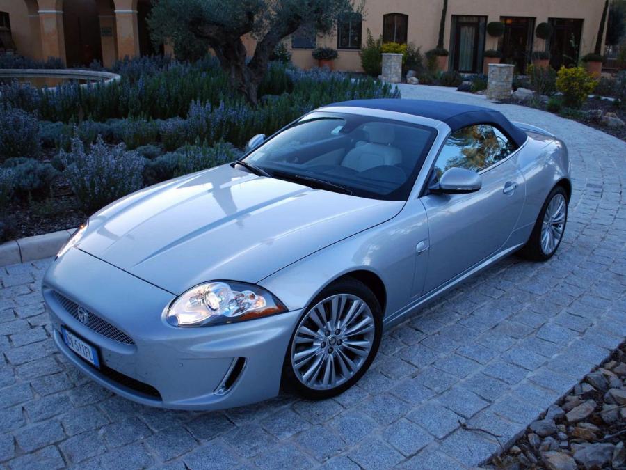  Jaguar XK Convertible 2009 года  (фото 35 из 43)